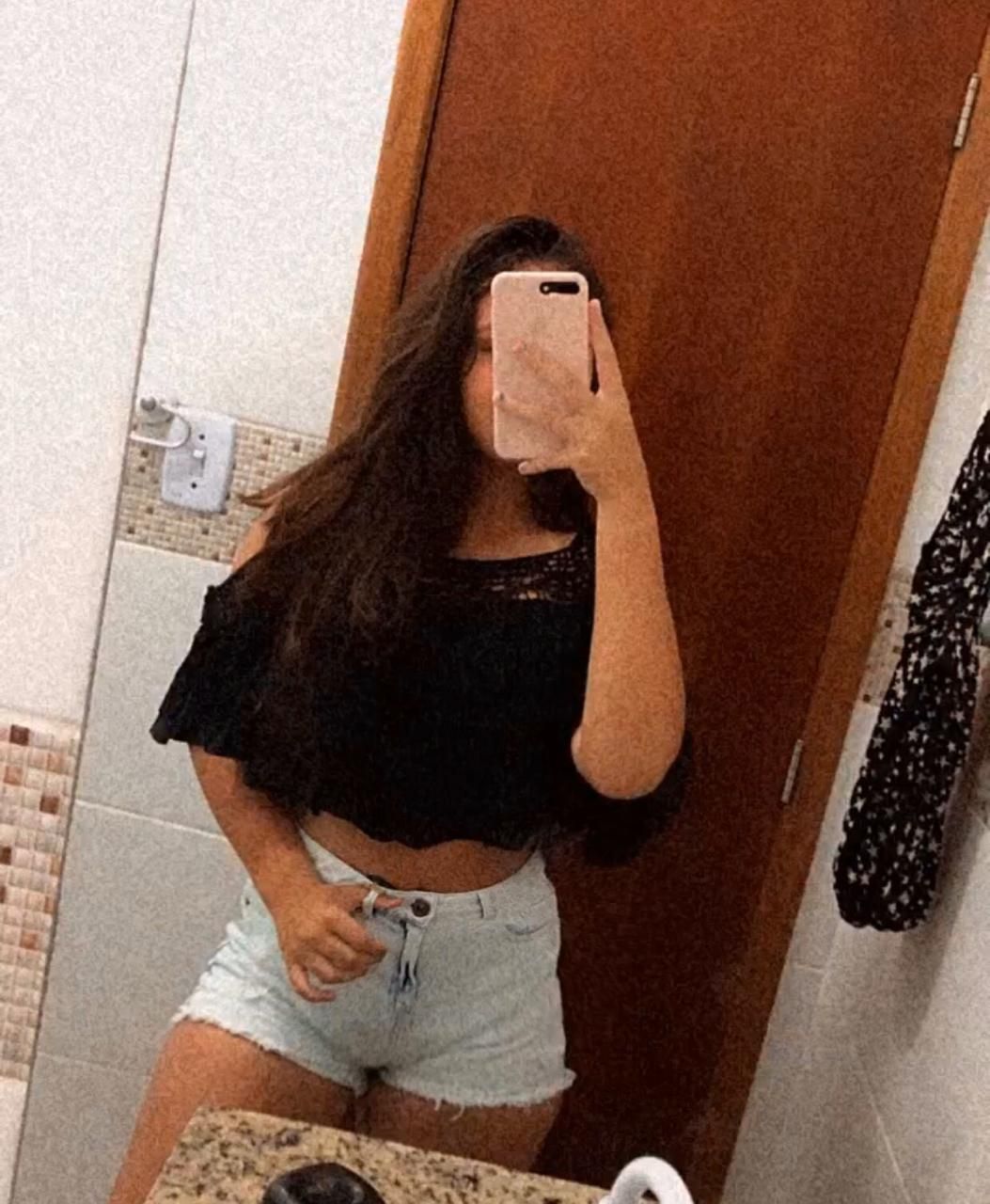 <em>Lorena M.</em>